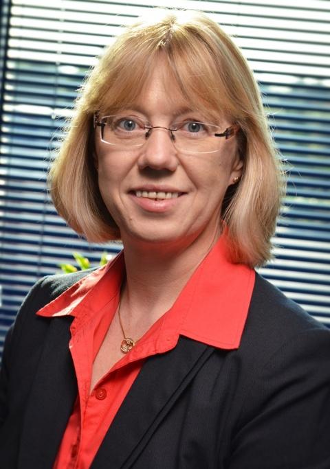 Frau Mechthild Evers